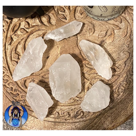 Raw Clear Quartz (6 Medium/Large Pieces) - Picture 1 of 2